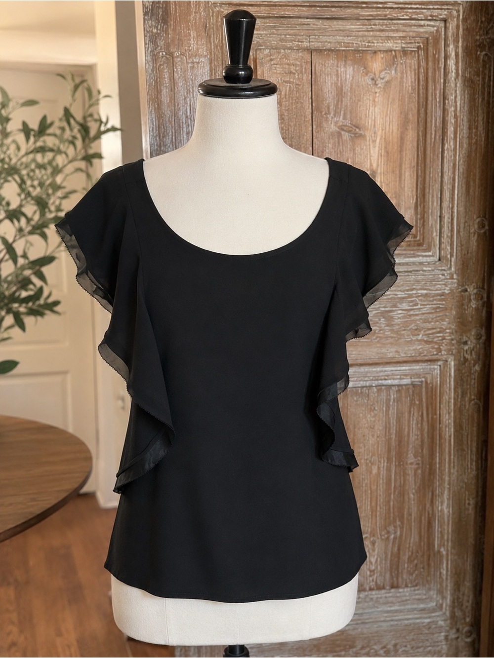 Club Monaco Black Ruffle Sleeve Women's Top